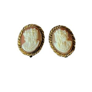 Vintage 1930's 12K Gold Filled 1/20 Carved Shell Intaglio Cameo Portrait Oval Sc